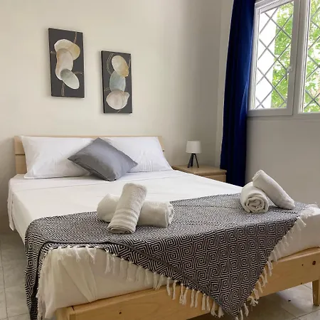 Bright And Airy Room, Shared Bathroom, St Julians Homestay Saint Julian's